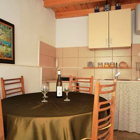 Apartment Little Sweet House *